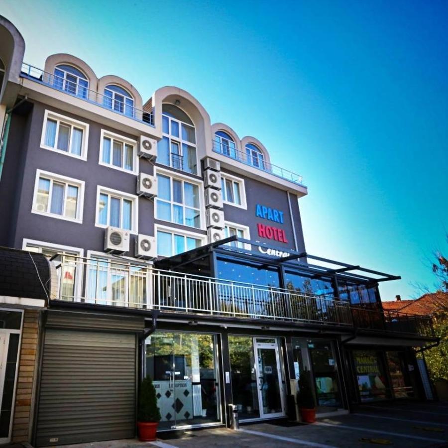 Apart Hotel Central Momcziłgrad Zewnętrze zdjęcie