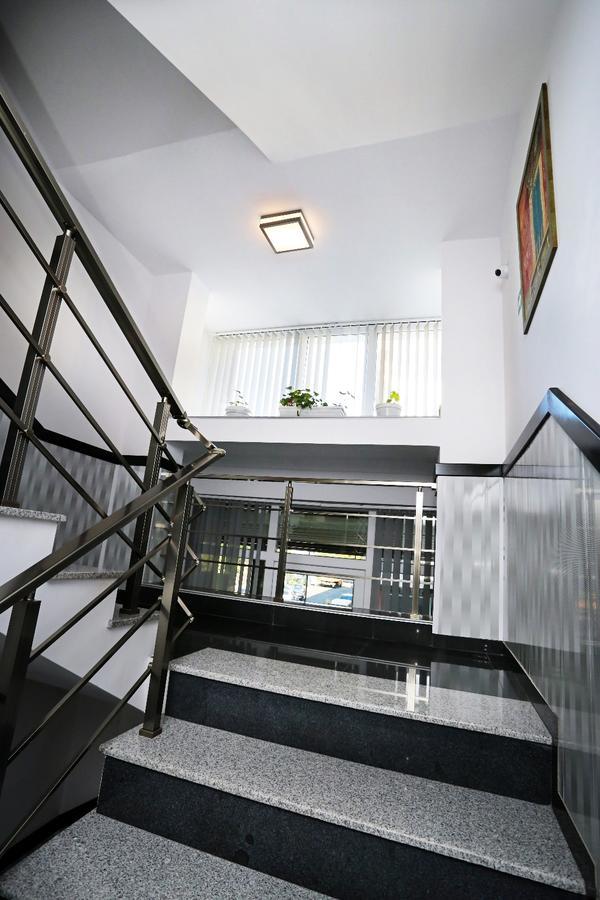 Apart Hotel Central Momcziłgrad Zewnętrze zdjęcie